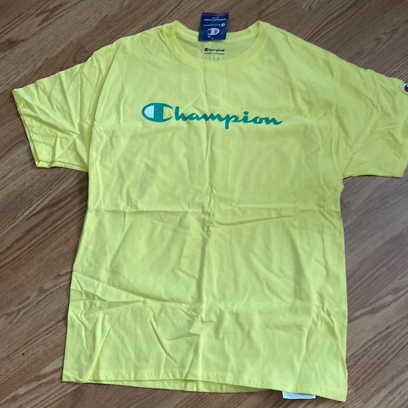 Champion Other - NWT Champion journey yellow with green logo men short sleeve size Large